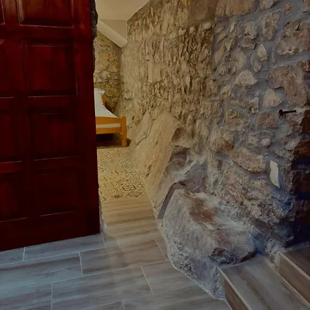 Stone House With Pool Villa Ivisovo Greblje