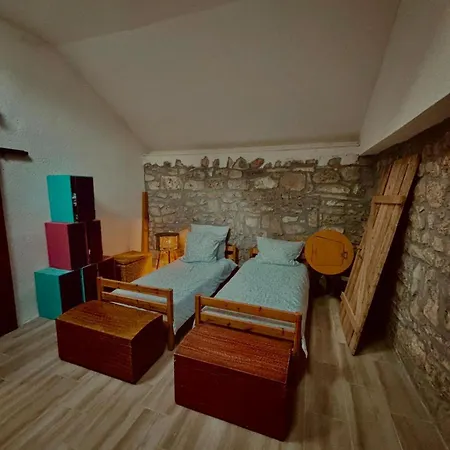 Stone House With Pool فيلة *