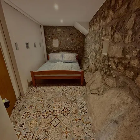 Stone House With Pool فيلة *